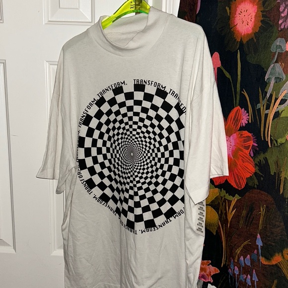 UO New Wave Mock Neck Tee NWT M - Picture 2 of 6